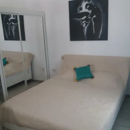 Apartament Langa Plaja Cu Terasa
